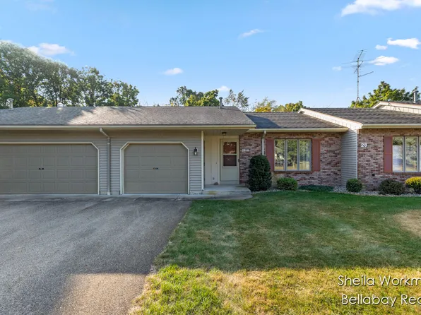 2818 Bridgeside Dr SE, Caledonia, MI 49316