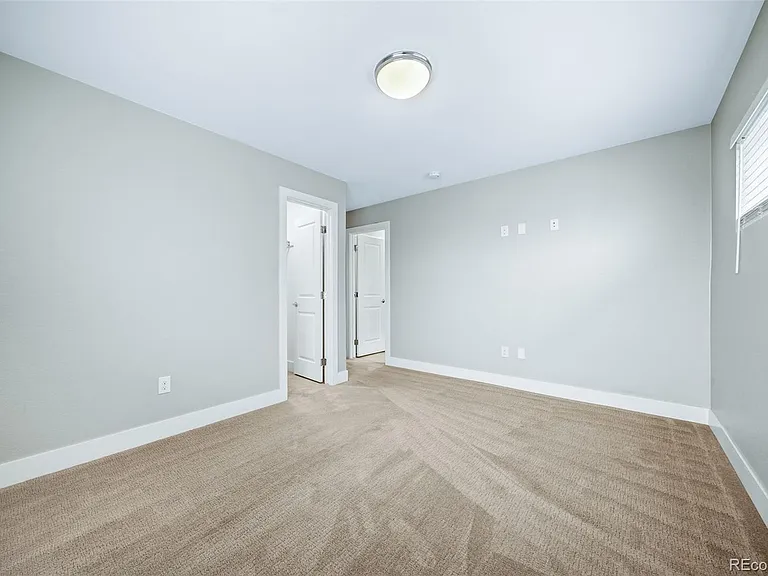 435 S Forest St #6 — Photo 29