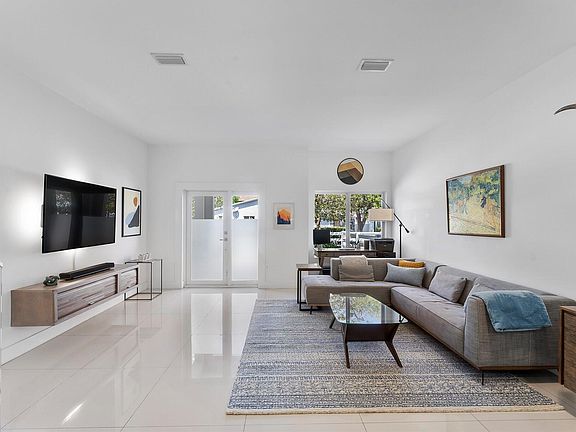 2nd image of 1482 NE 34th Street