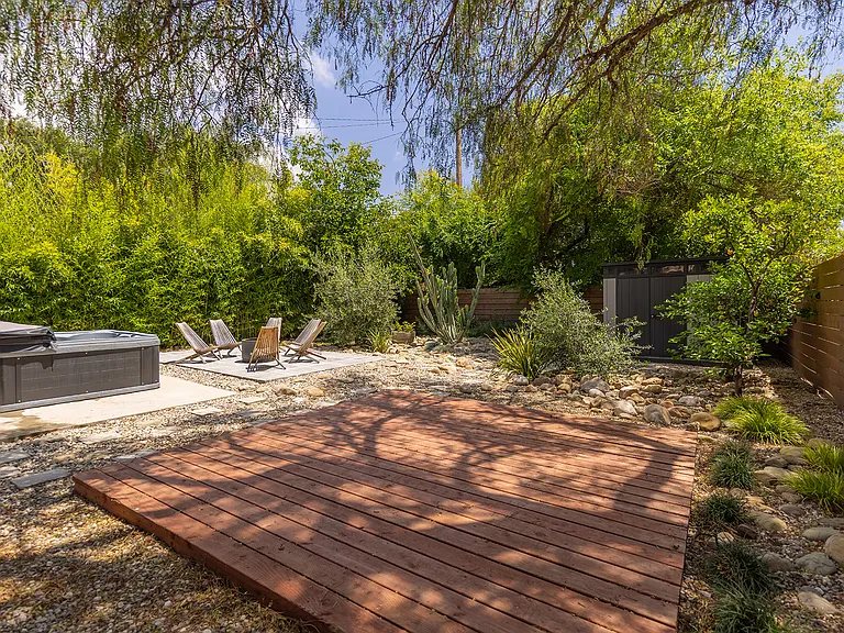 406 N Signal St — Photo 18
