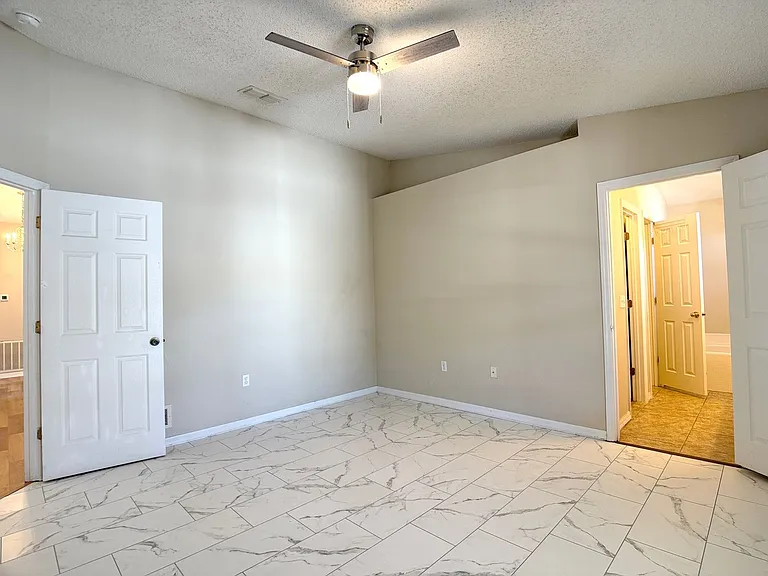 309 Catfish Dr E — Photo 11
