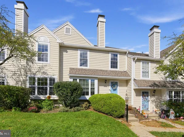 208 Harbour Ridge Ln, Downingtown, PA 19335