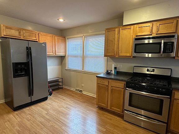 4th image of 10342 S Oglesby Ave