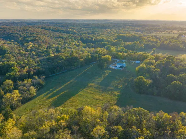 3196 S 205th Road, Goodson, MO 65663