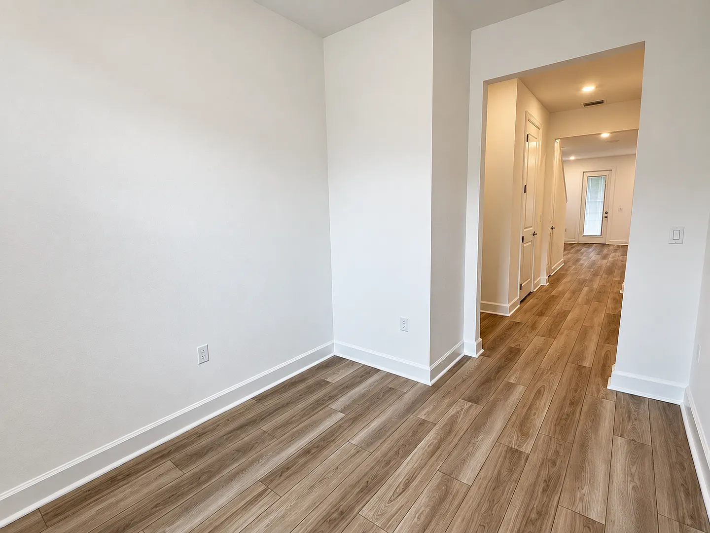 Brand New Camelia End-Unit 3/2.5 + FlexSpace Townhome with a Garage in Stuart! — Photo 4