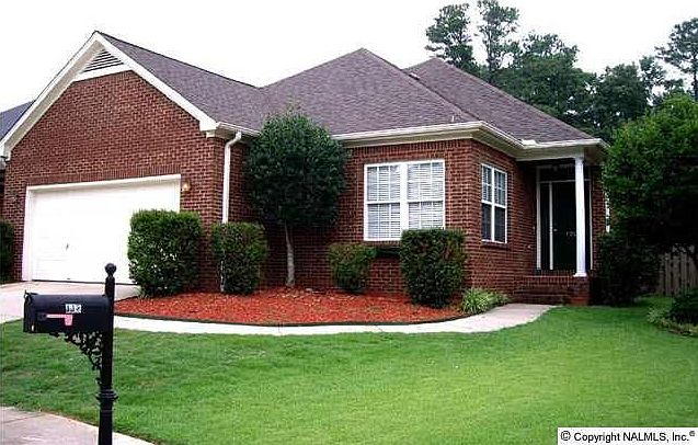 1st image of 120 Canterbury Dr