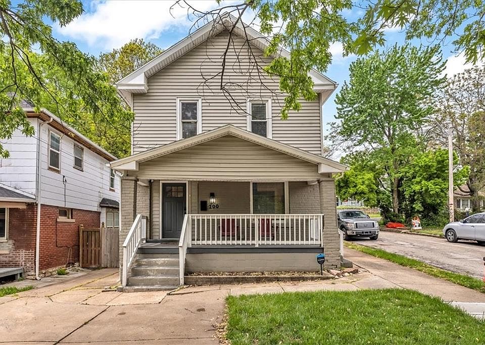 1st image of 200 Monroe Ave