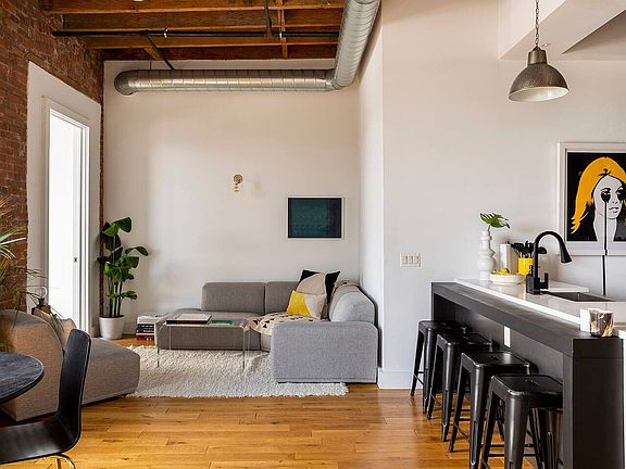 4th image of 139 N 10th St APT 5G
