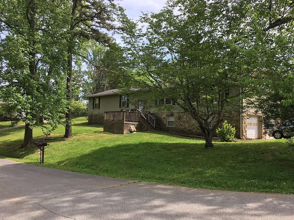 1st image of 105 Castleman Dr