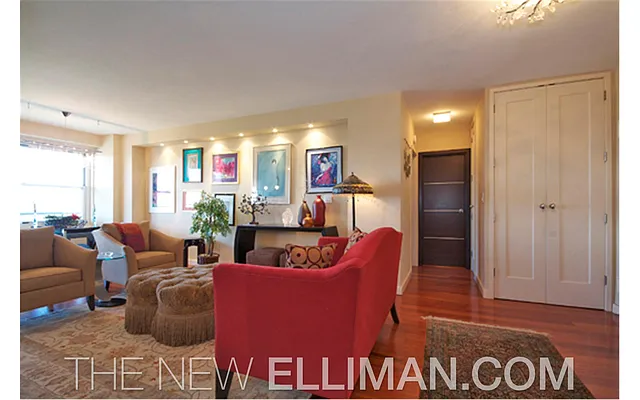 Sold by Douglas Elliman | media 21