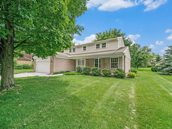 532 Lexington Ct, Saline, MI 48176