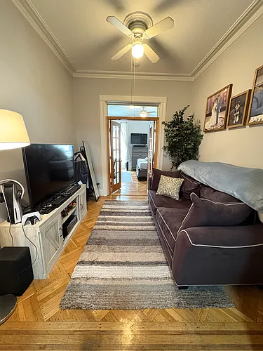 817 Washington St #8 Photo 1