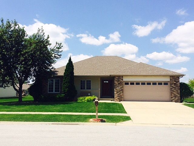 1st image of 575 Sandburg Dr