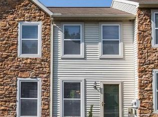 313 Oakridge Dr, Mountville, PA 17554