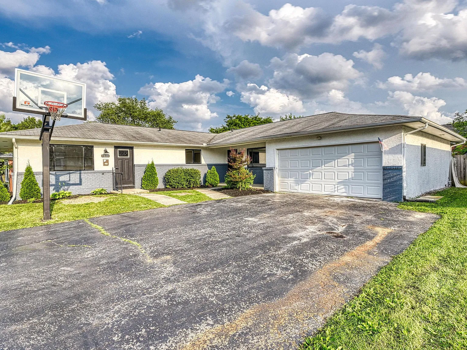 2 bed, 1.5 bath, 1000 sqft, $1,465 — Photo 4