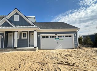 8900 Dalton Ln, Jenison, MI 49428