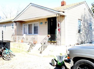 760 W 16th St, Chicago Heights, IL 60411