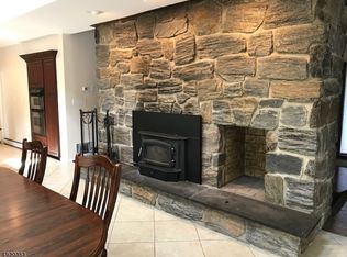 7 Warner Rd, Newton, NJ 07860