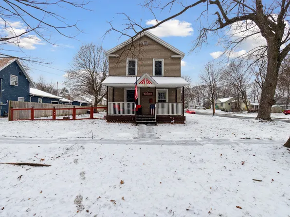 319 N Smith St, Greenville, MI 48838