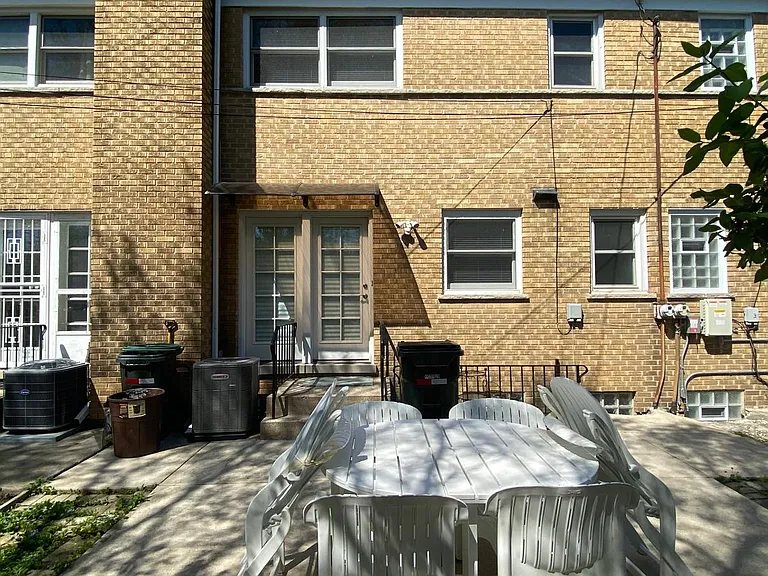 6753 N Drake Ave — Photo 20