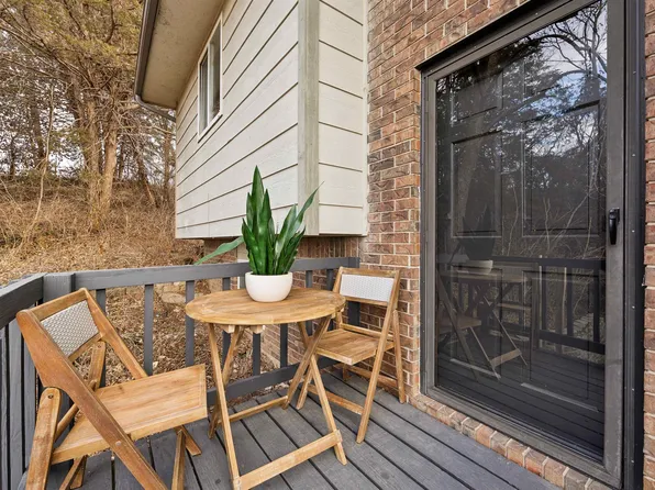 303 Edgewood Ct, Augusta, KS 67010