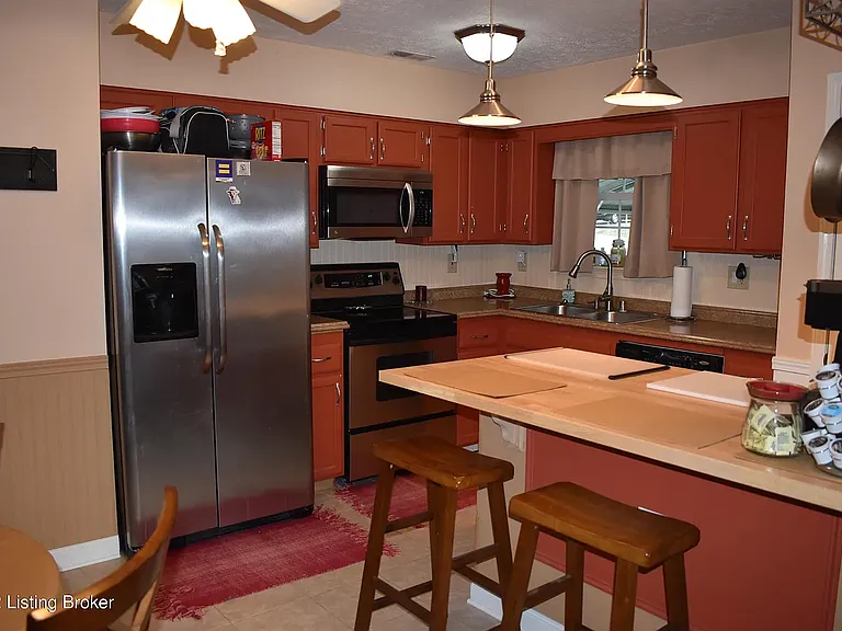 4016 Stony Brook Dr — Photo 1