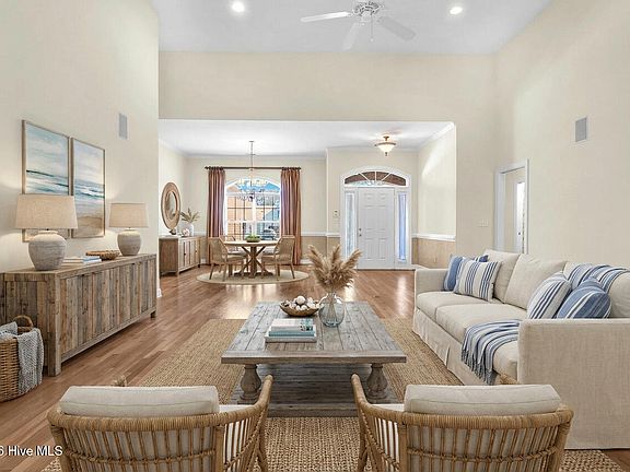 5th image of 8724 Sedgley Drive