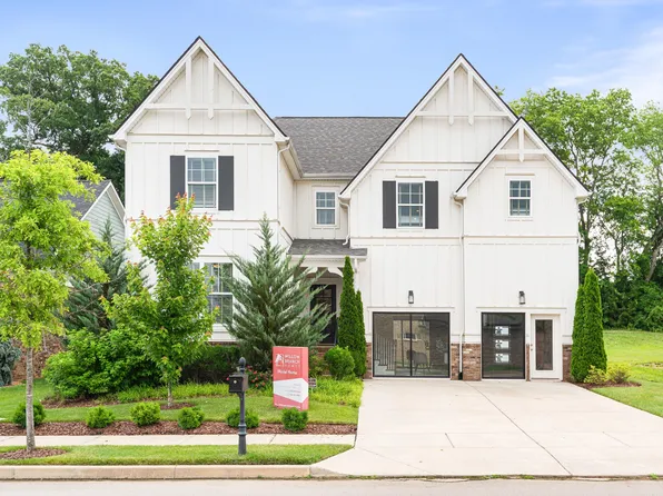 2636 Bramblewood Ln, Thompsons Station, TN 37179