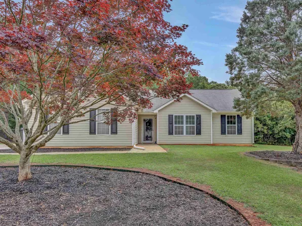 450 Peeks Crossing Dr, Senoia, GA 30276
