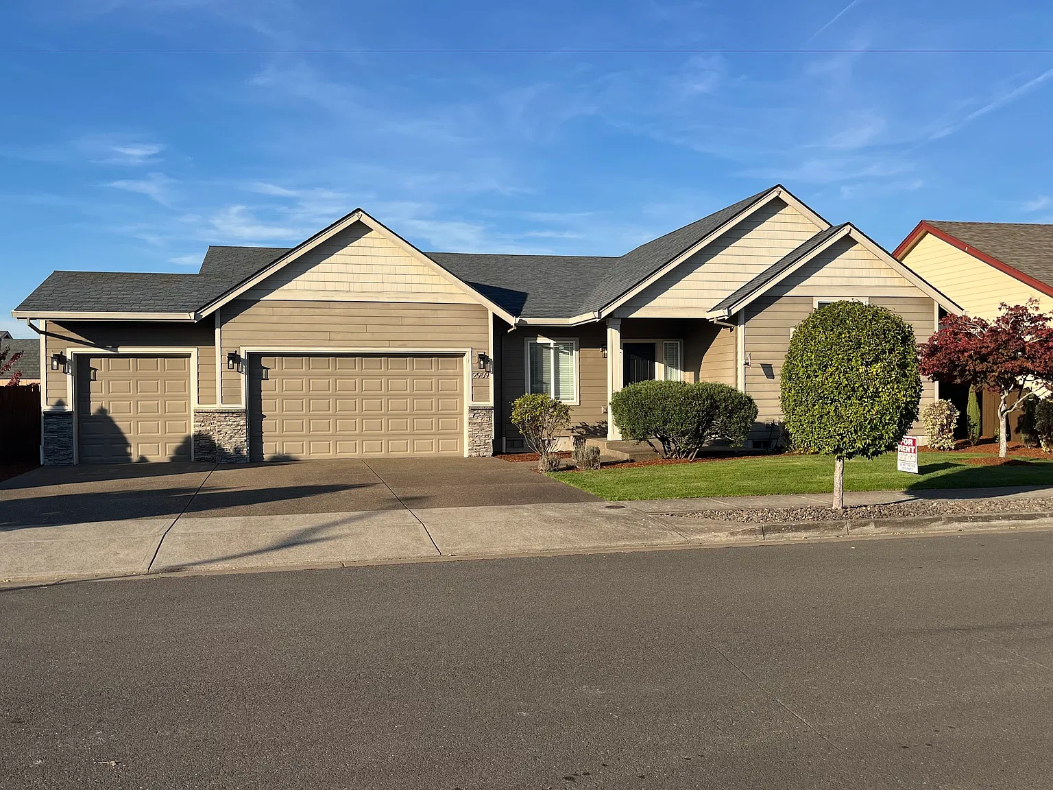 4 bed, 2225 sqft, $2,895 — Photo 1