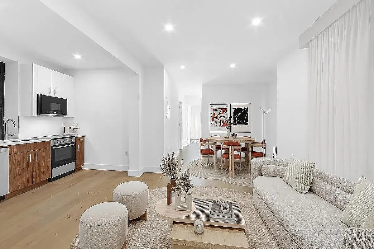 27 Saint Marks Place — Photo 1