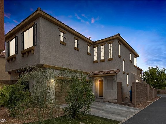3rd image of 8543 Peaceful Dreams St