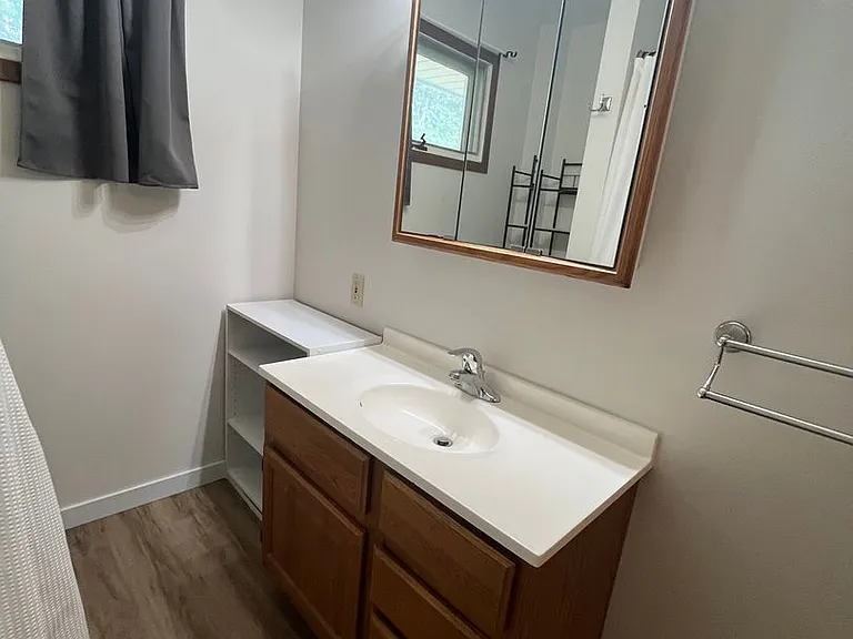 2512 S West Ave — Photo 13