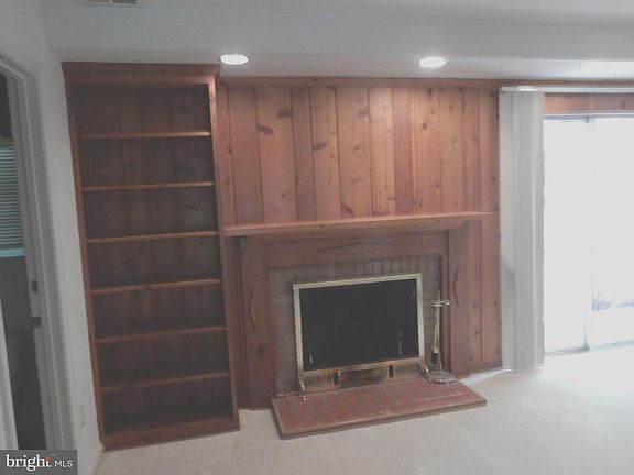 3rd image of 3315 Prince William Dr