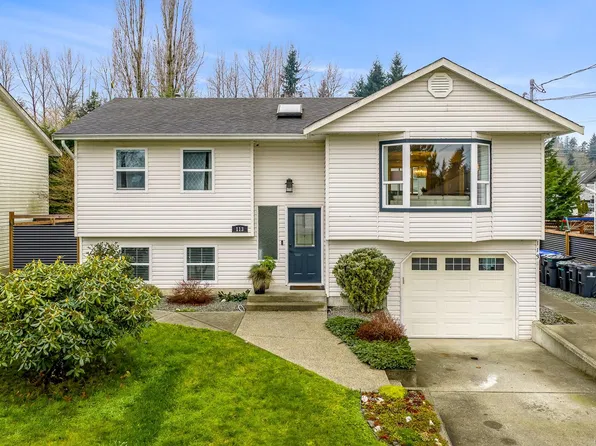 113 Mitchell Pl, Courtenay, BC V9N 8P3