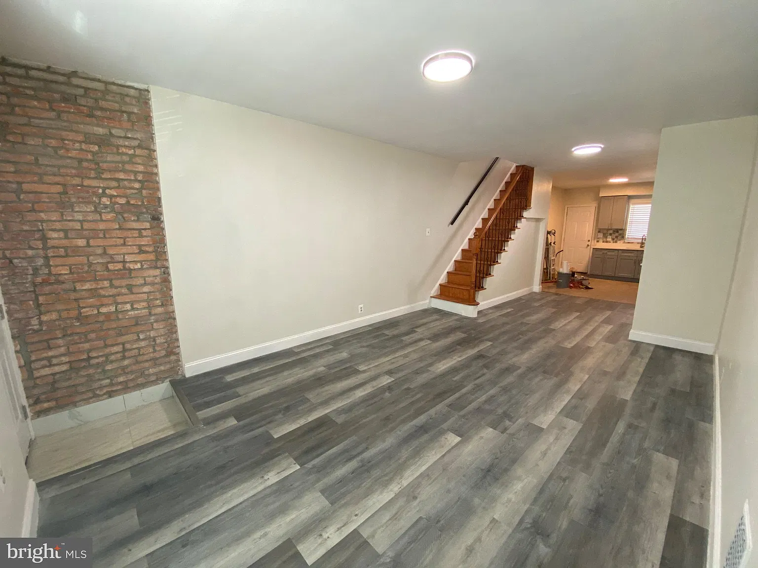 3 bed, 1.5 bath, 1625 sqft, $1,950 — Photo 3