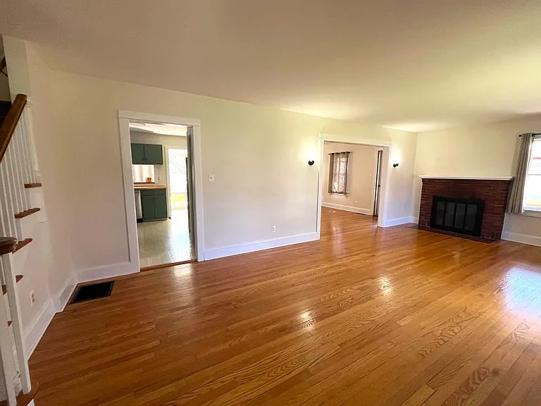 201 N American Ave — Photo 9