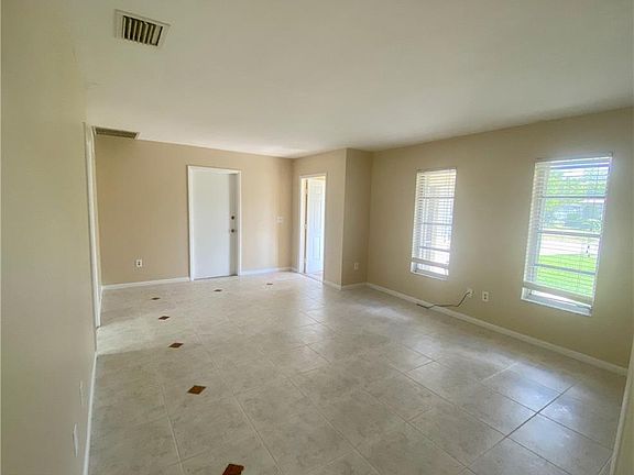 4th image of 4312 SW Santa Barbara Pl