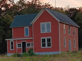 306 Labette Rd, Quenemo, KS 66528