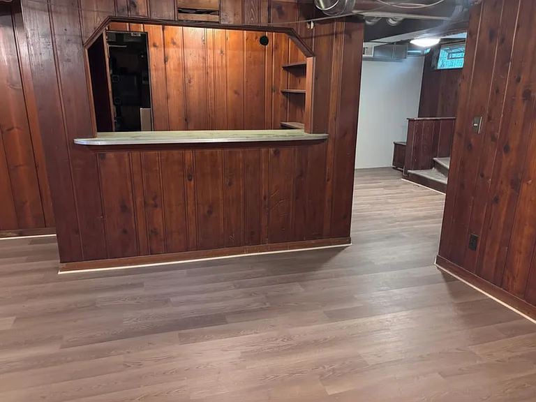 906 Pauline Blvd — Photo 12