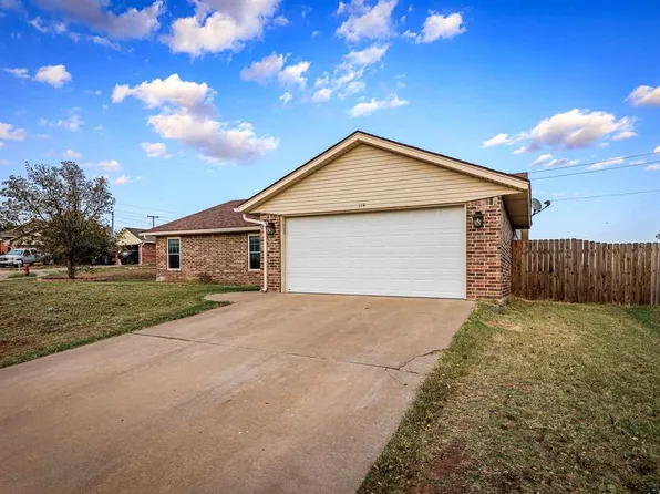 114 SE Churchill Way, Lawton, OK 73501