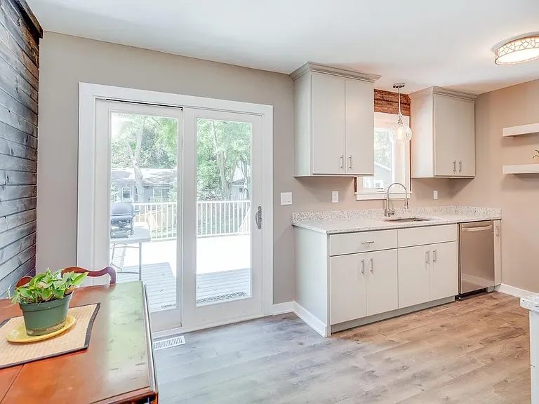 5972 Gumwood Rd — Photo 10