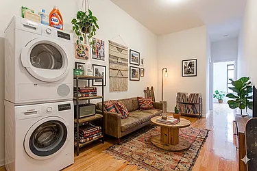 199 Knickerbocker Avenue, #2R