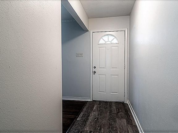 4th image of 4535 Marigold Trl