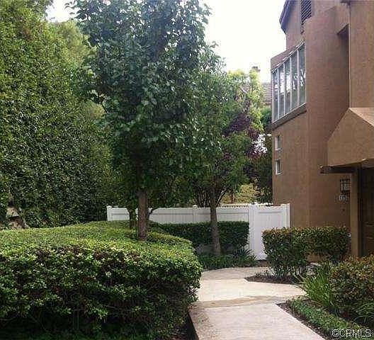 1st image of 1352 S Country Glen Way