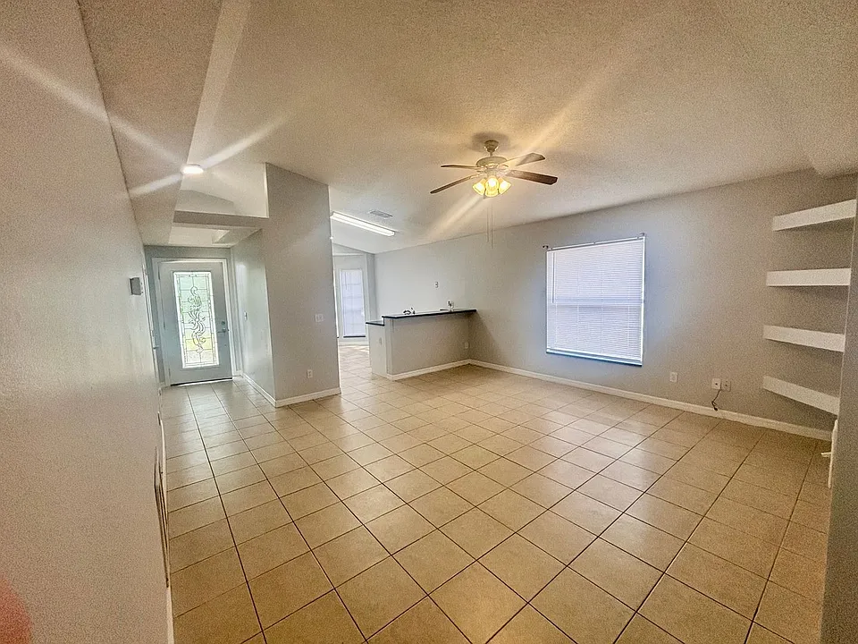 508 Winding Oak Ln