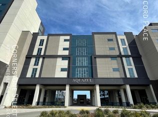 16 Concord Pl #540, Grimsby, ON L3M0J1