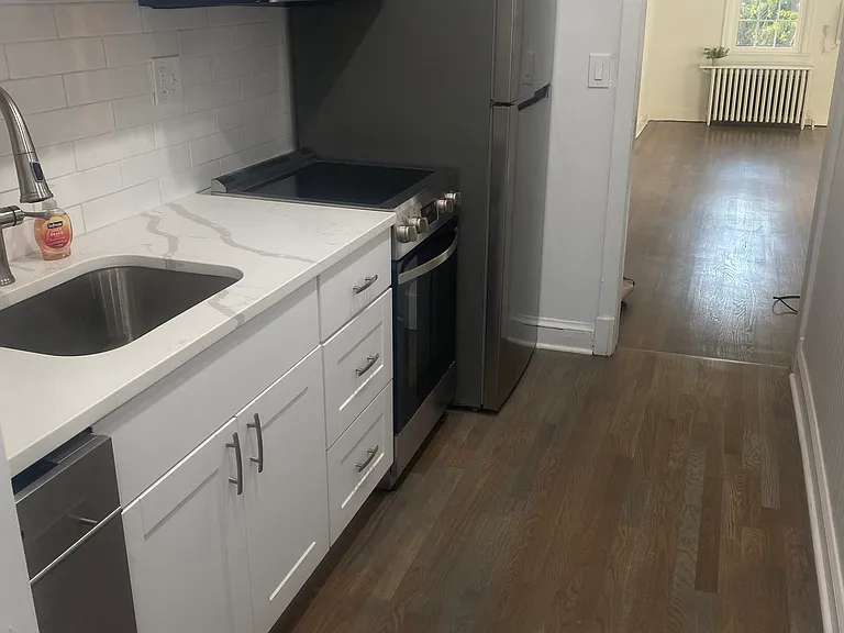 Kitchen. 14'x7'