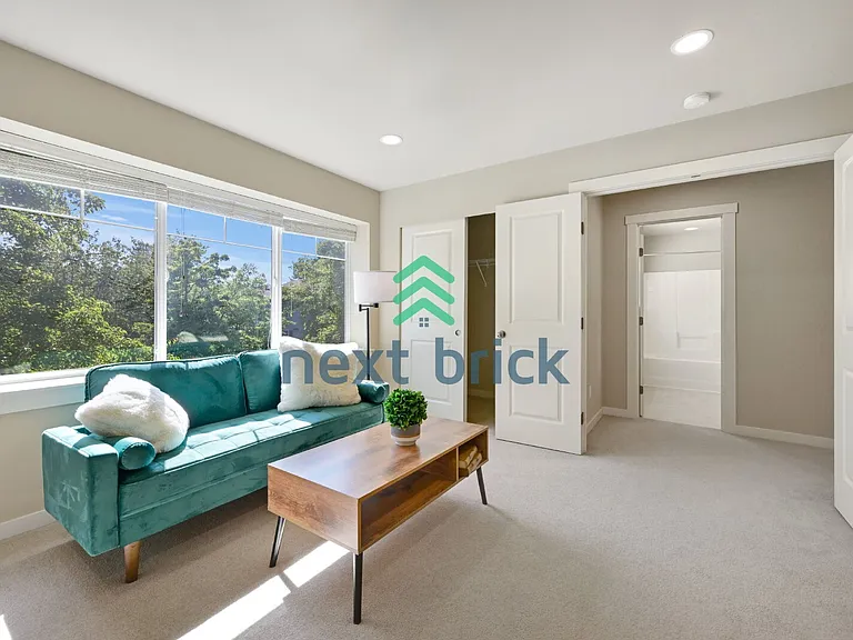 8627 Swenson Dr SE — Photo 9