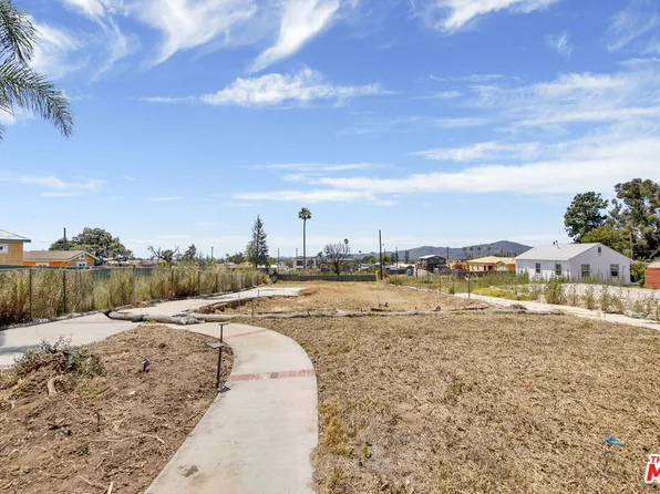 126 W Manor St, Altadena, CA 91001
